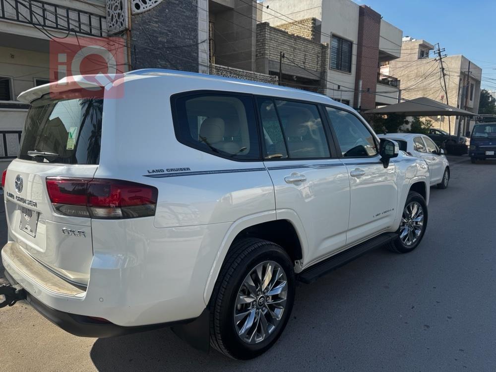 تويوتا لاندكروزر